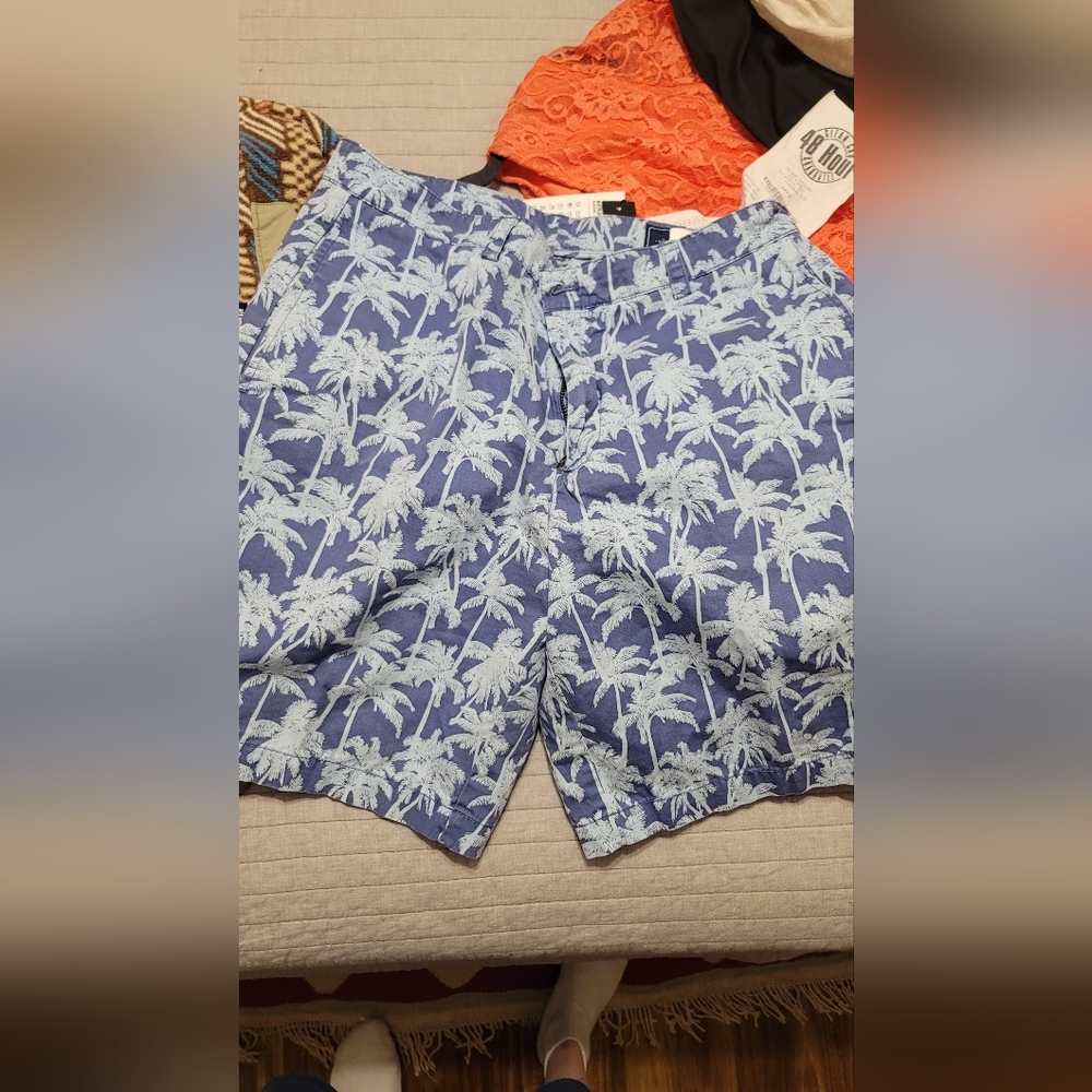 Vineyard Vines mens shorts sz 32 NWOT